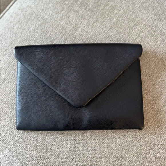 Black Shoulder/ Crossbody Bag with Gold Chain Detail - Picture 2 of 7